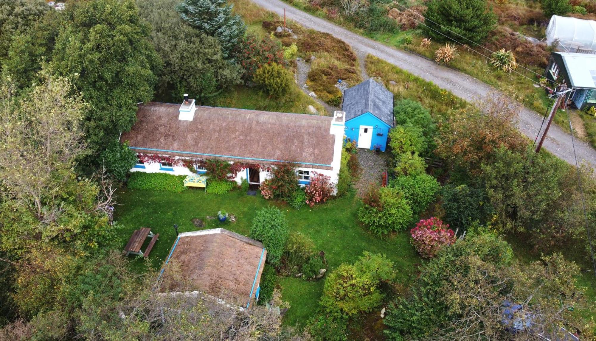 The Rockhouse - Cosy Stone Built Thatch Cottage Dungloe Kültér fotó