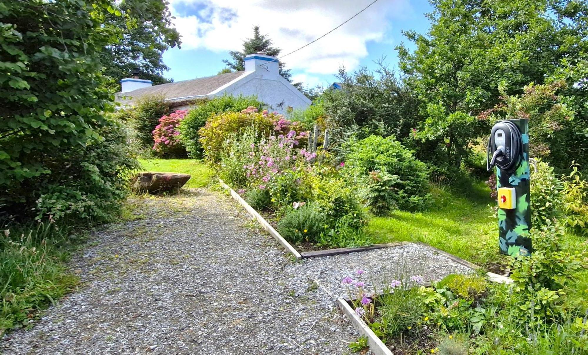 The Rockhouse - Cosy Stone Built Thatch Cottage Dungloe Kültér fotó